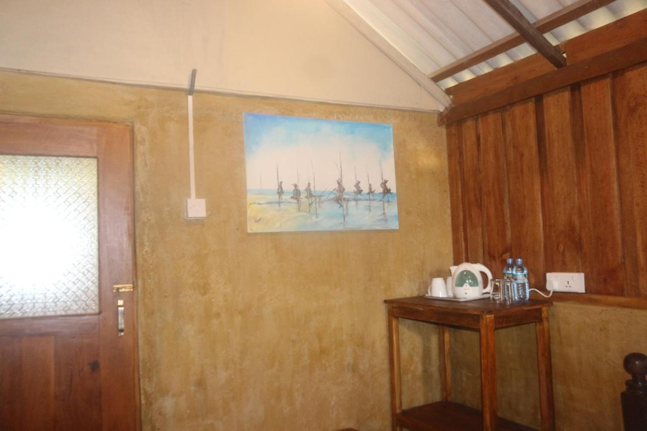 Hotel Beach Rip Rap Cabana And Guest Galle Exterior foto