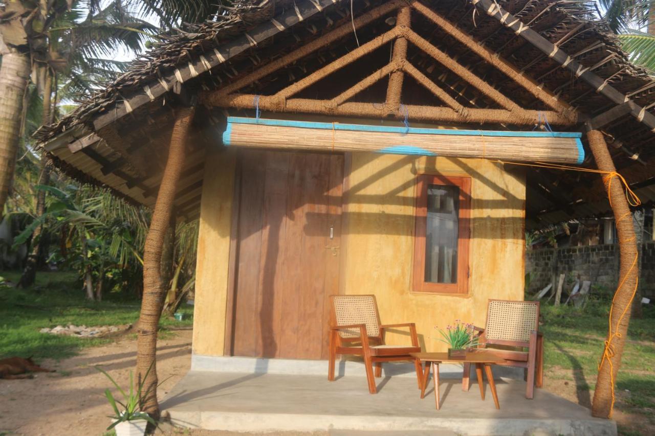 Hotel Beach Rip Rap Cabana And Guest Galle Exterior foto